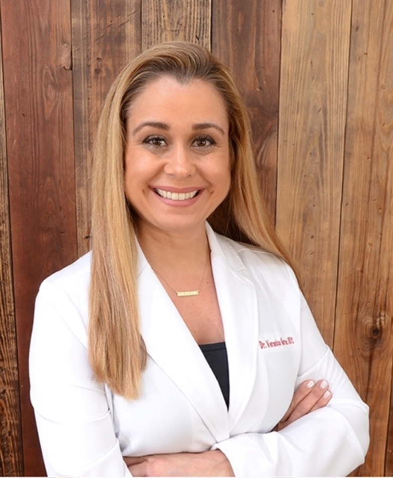 Dr. Veronica Narvaez